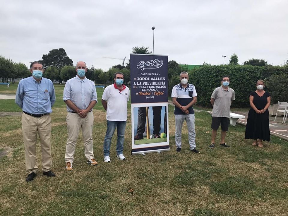 Presidente Federación Catalana de Béisbol y Sófbol visita Federación Cántabra